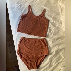 ARQ Undergarment set / color: russet